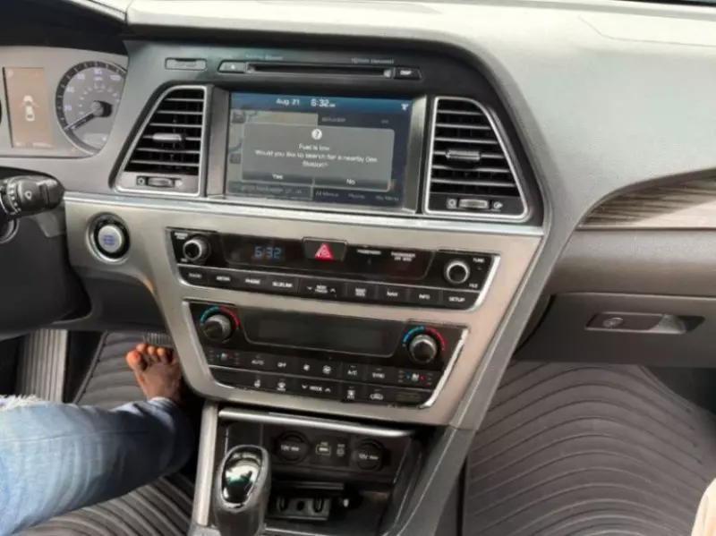 Hyundai Sonata   - 2015