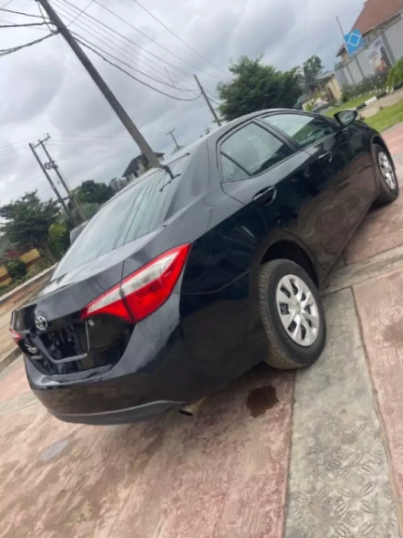TOYOTA Corolla   - 2014