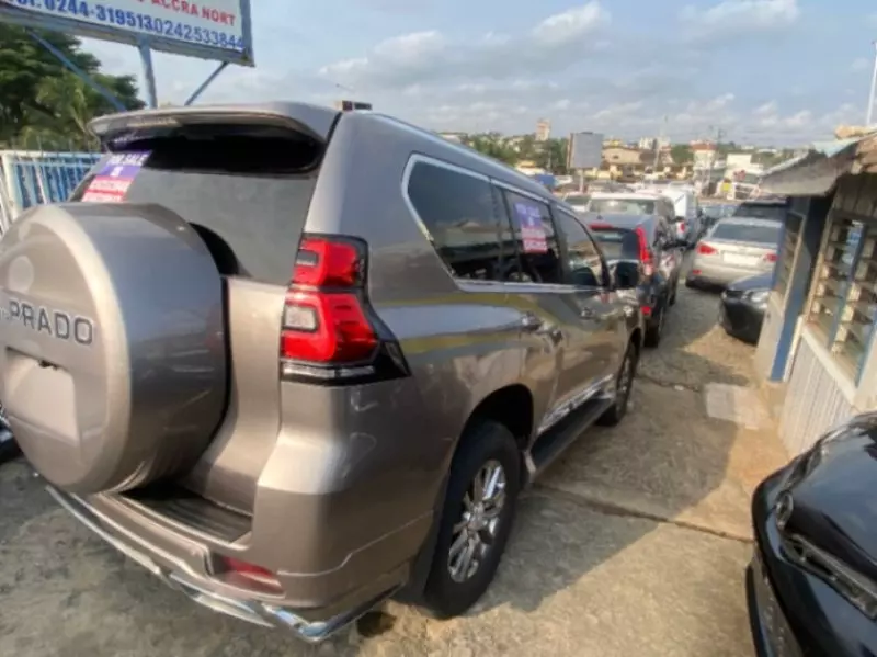 TOYOTA Land Cruiser Prado   - 2016