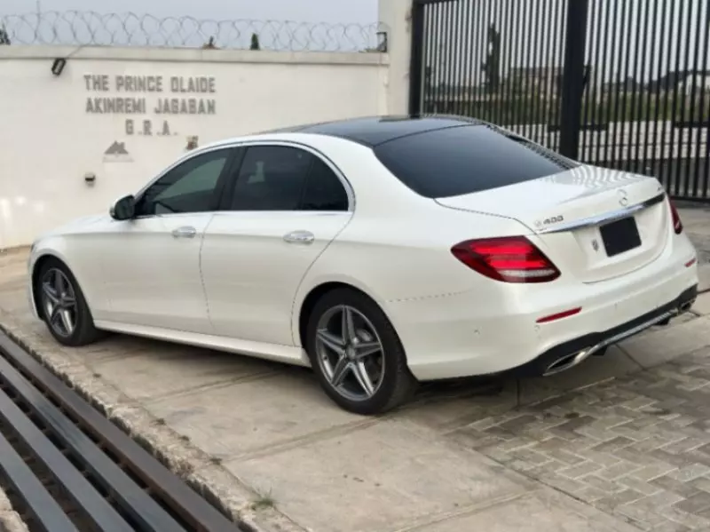 Mercedes-Benz 400   - 2017