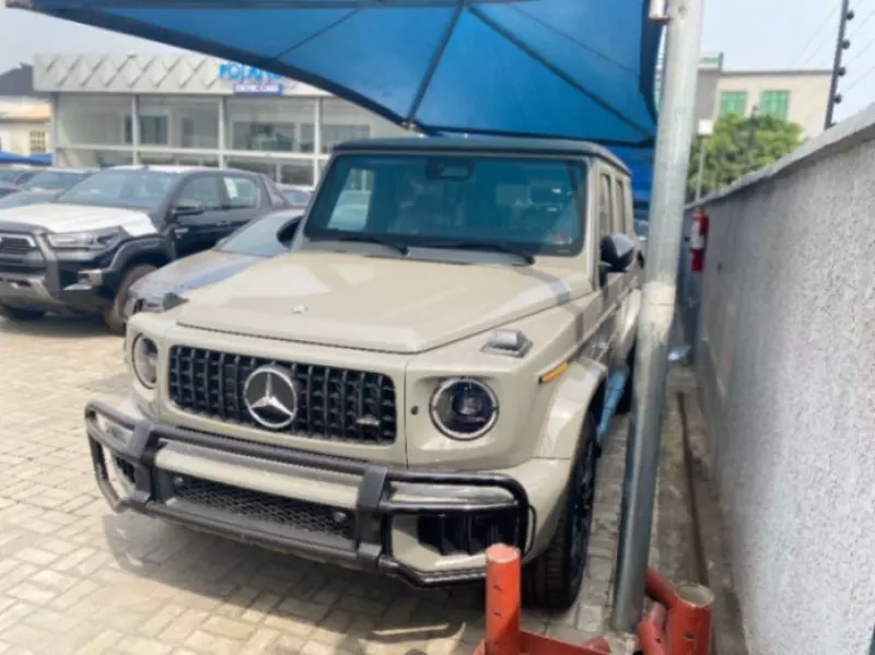 Mercedes-Benz G 63 AMG   - 2025