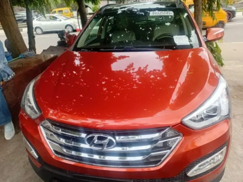 Hyundai Santa Fe - 2014