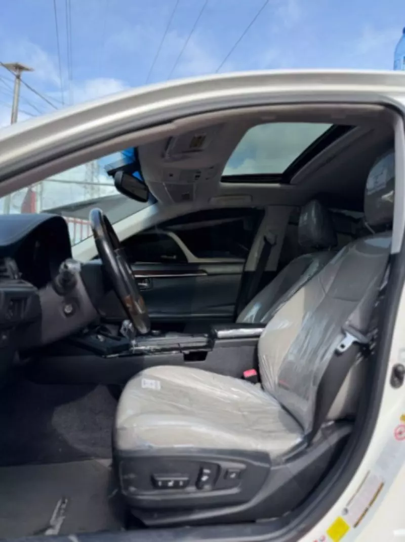 Lexus ES 350   - 2014
