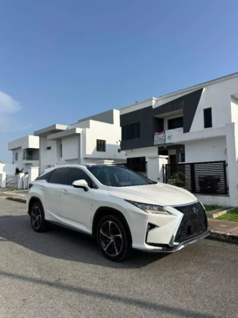 Lexus RX   - 2018
