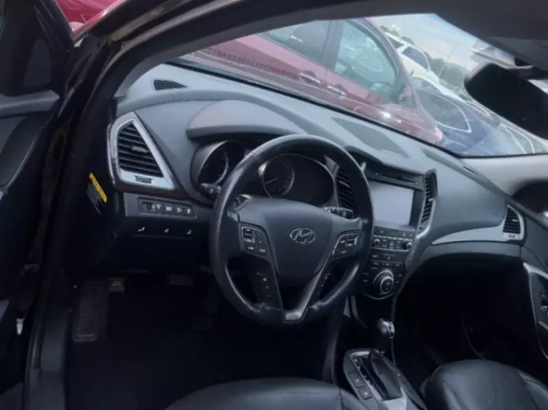 Hyundai Elantra   - 2018