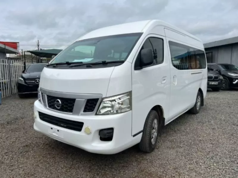 Nissan NV350   - 2017
