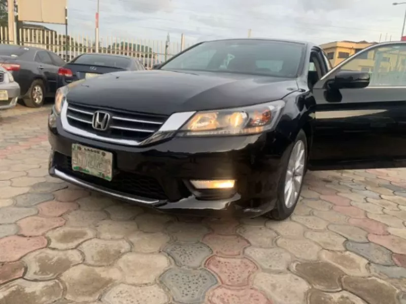 Honda Accord   - 2013