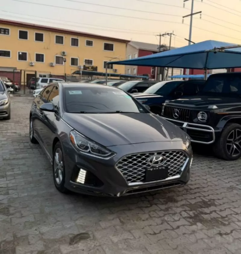 Hyundai Sonata   - 2018