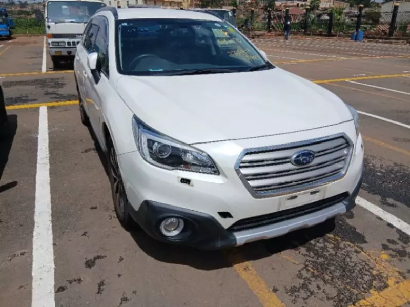 Subaru Outback   - 2017