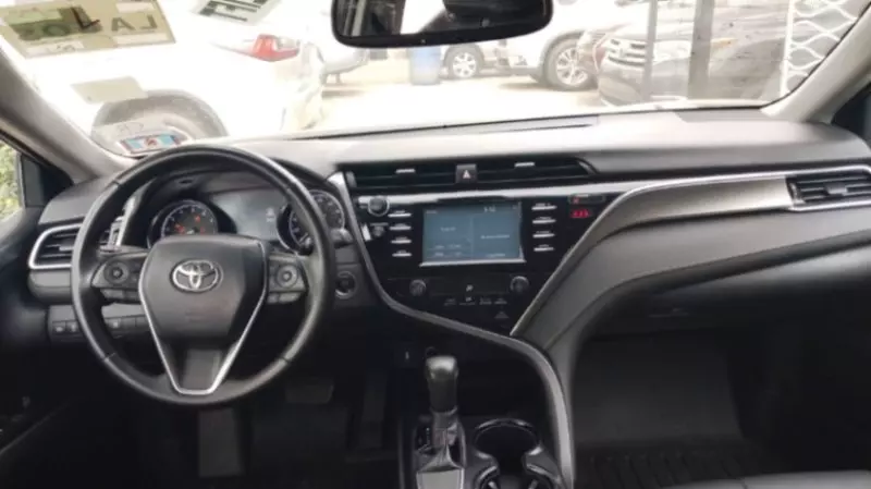 Toyota Camry   - 2018