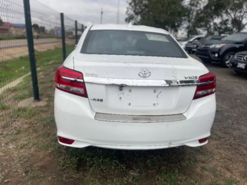 Toyota Yaris   - 2017