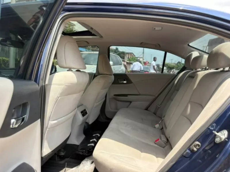 Honda Accord   - 2016