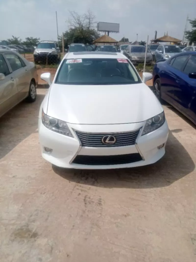 Lexus ES 350   - 2013