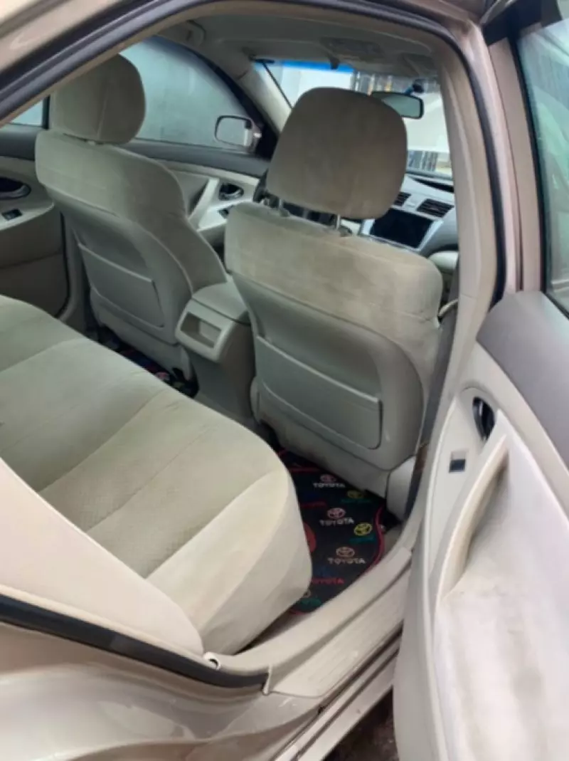 TOYOTA Camry - 2009