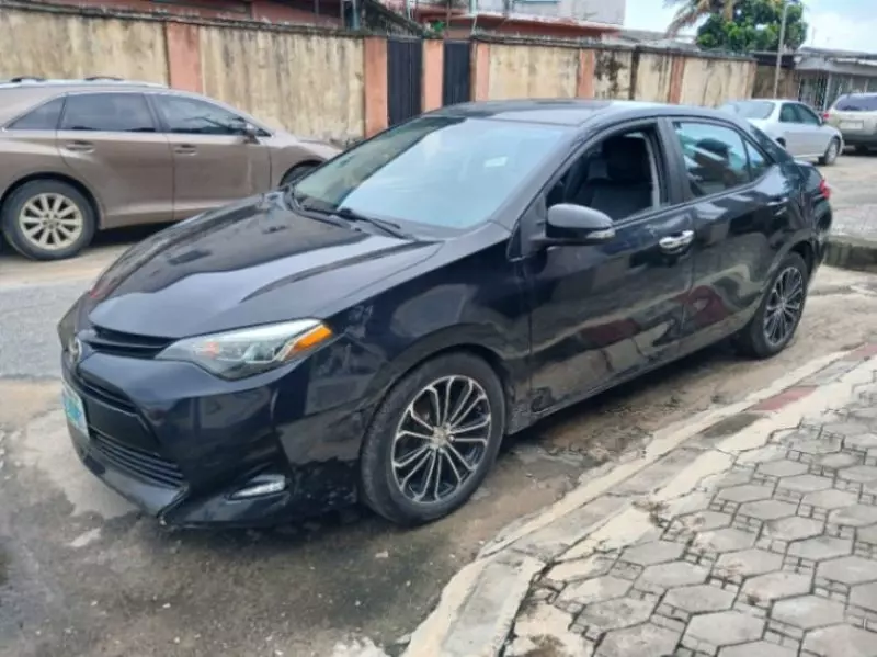 TOYOTA Corolla   - 2016