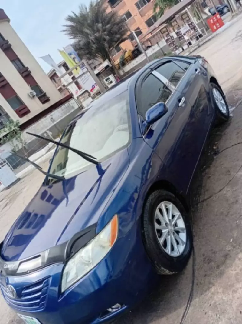 Toyota Camry   - 2008
