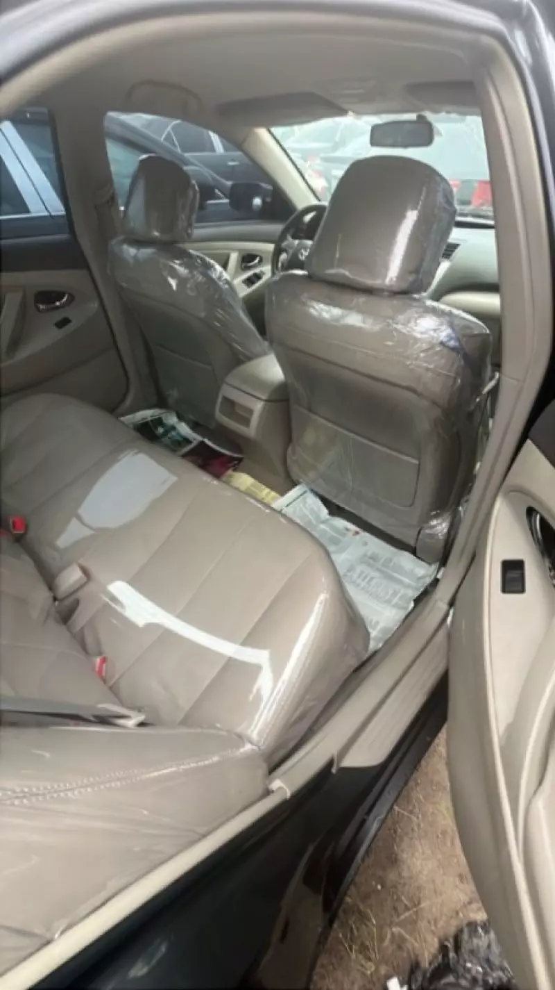 Toyota Camry   - 2007
