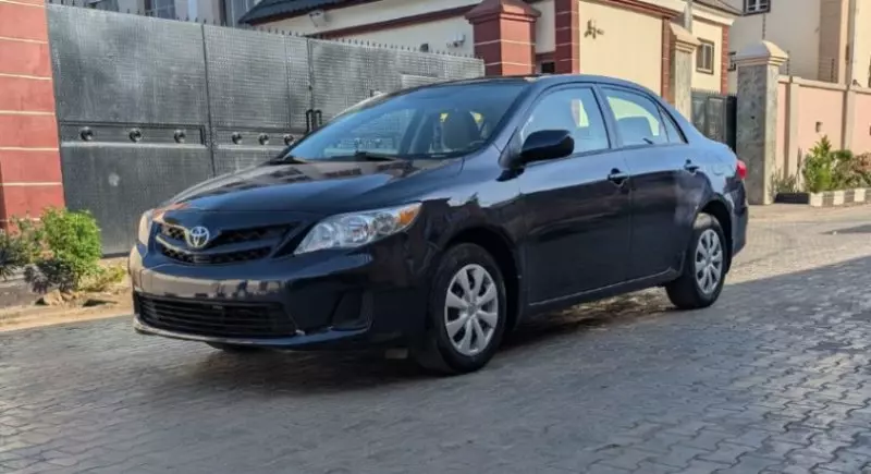 TOYOTA Corolla   - 2012
