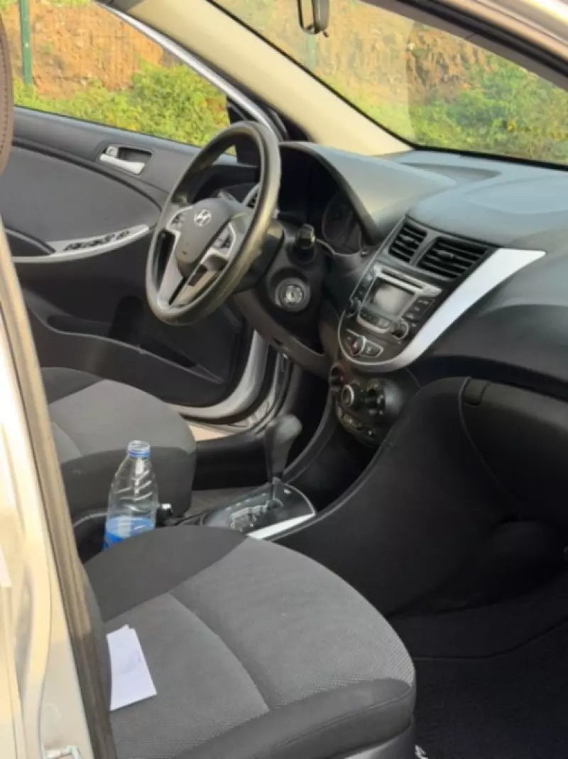 Hyundai Accent - 2014