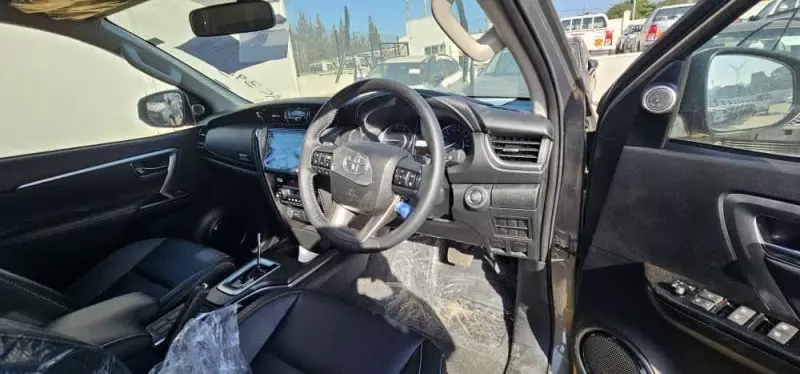 Toyota Fortuner   - 2025