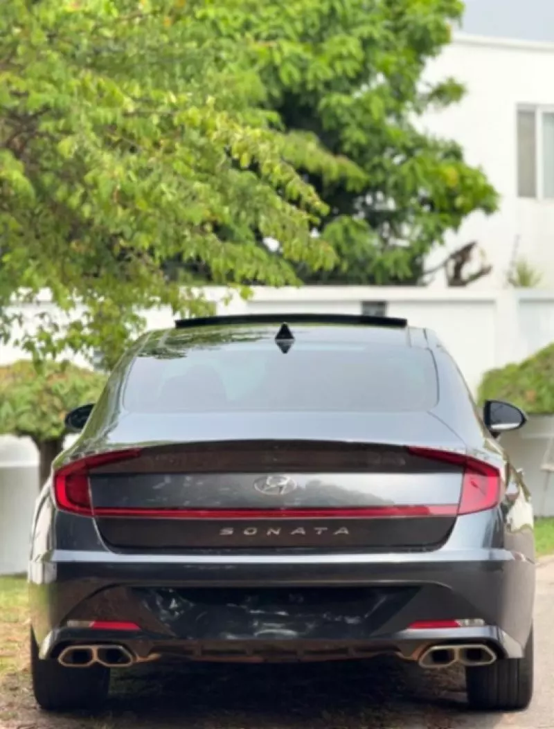 Hyundai Sonata   - 2021