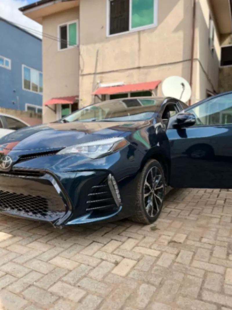 Toyota Corolla   - 2017