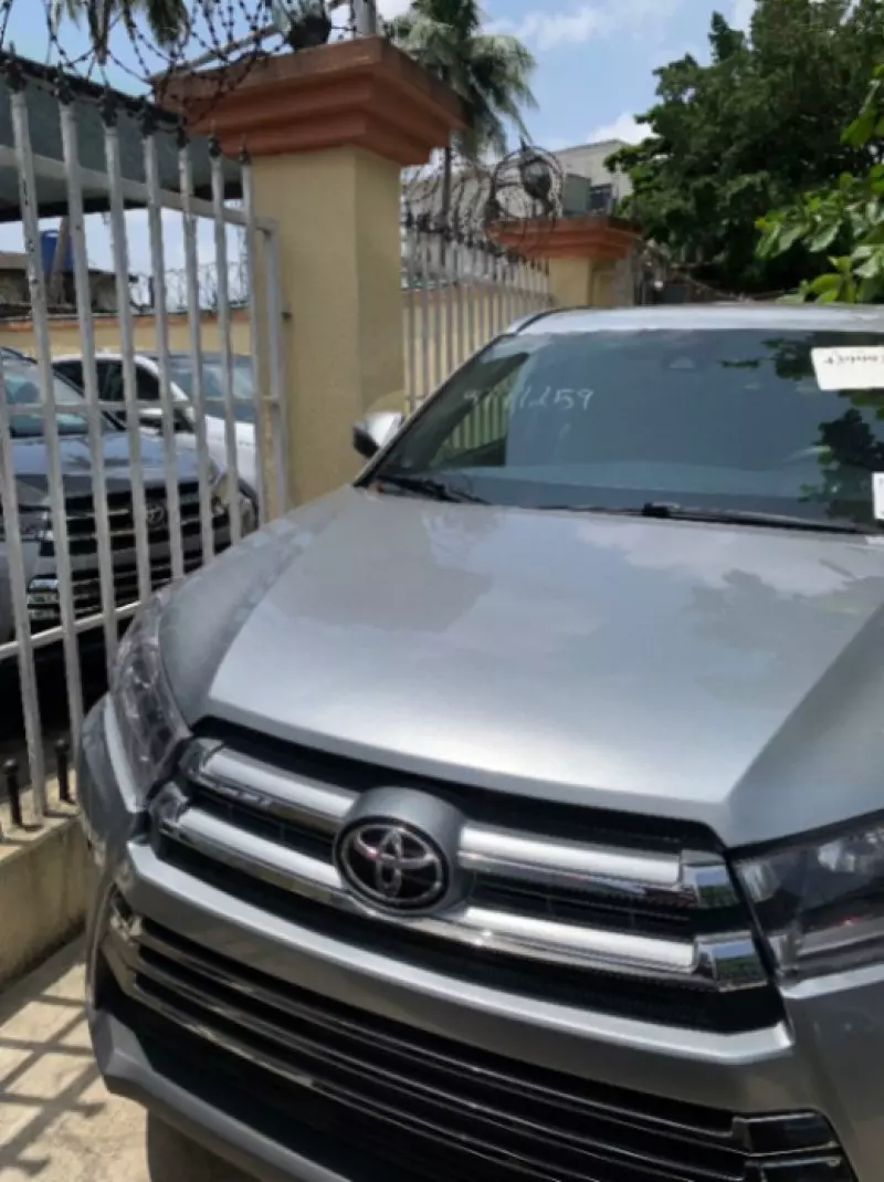 TOYOTA Highlander   - 2017