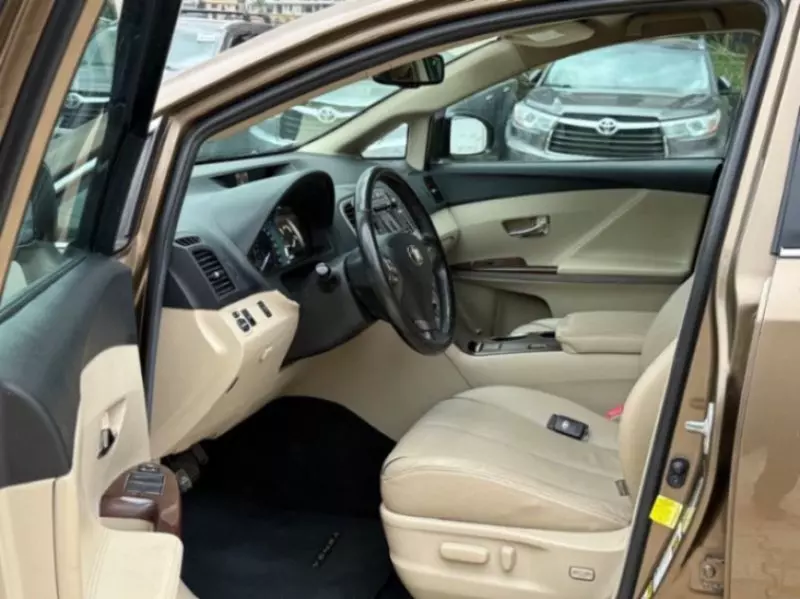 TOYOTA Venza   - 2009