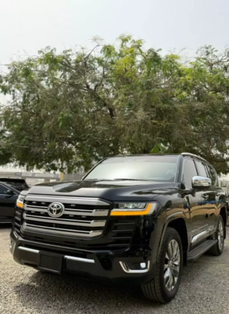 Toyota Land Cruiser   - 2024