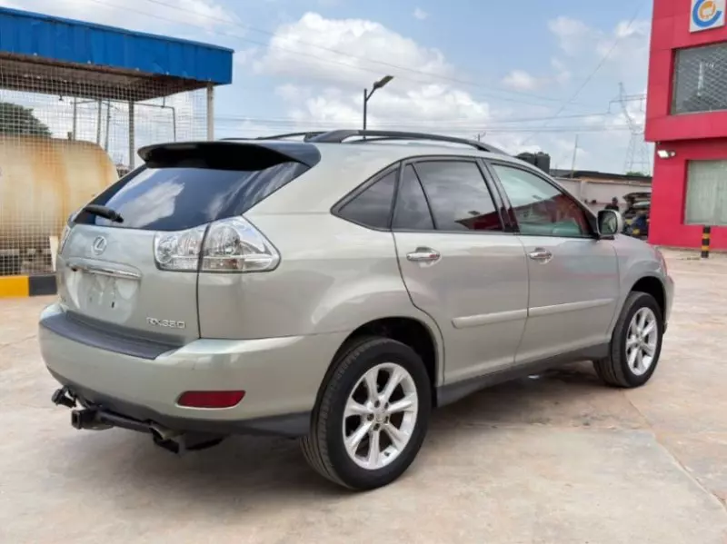 Lexus RX - 2009