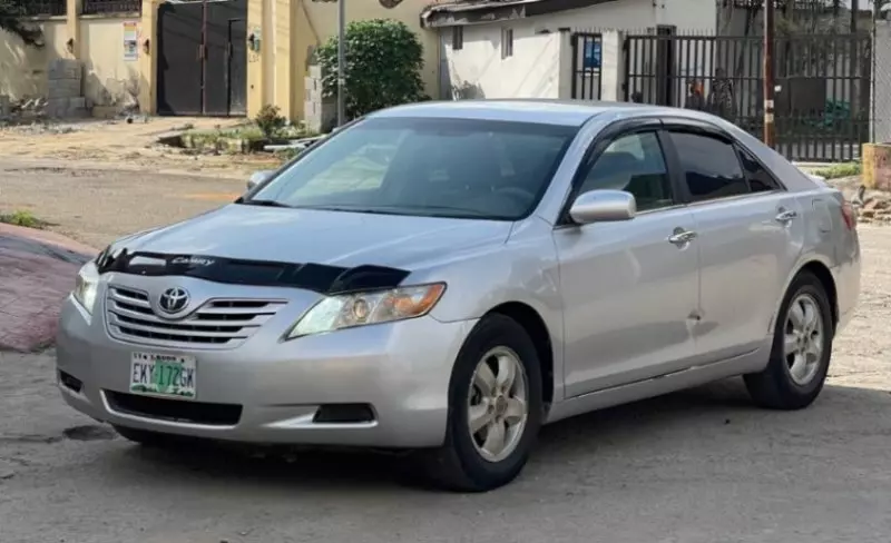 TOYOTA Camry   - 2009