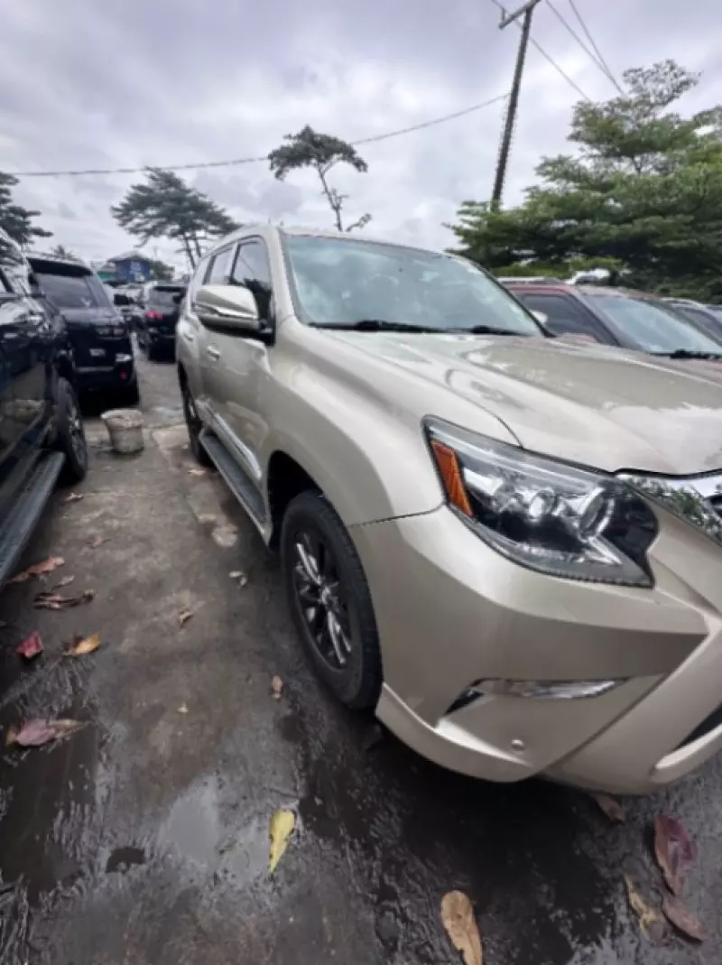 Lexus GX 460   - 2014