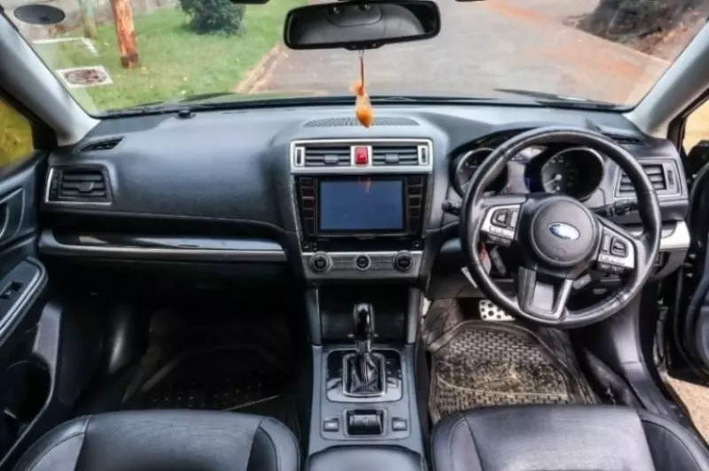 Subaru Outback   - 2017