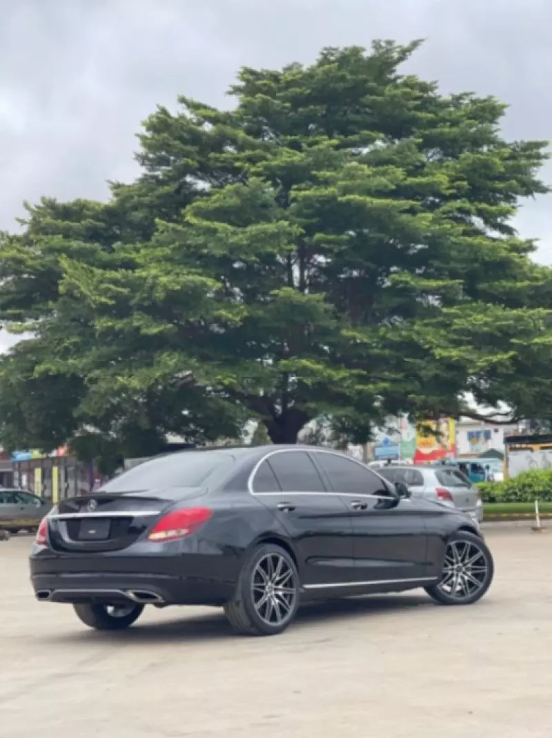 Mercedes-Benz C 300   - 2016