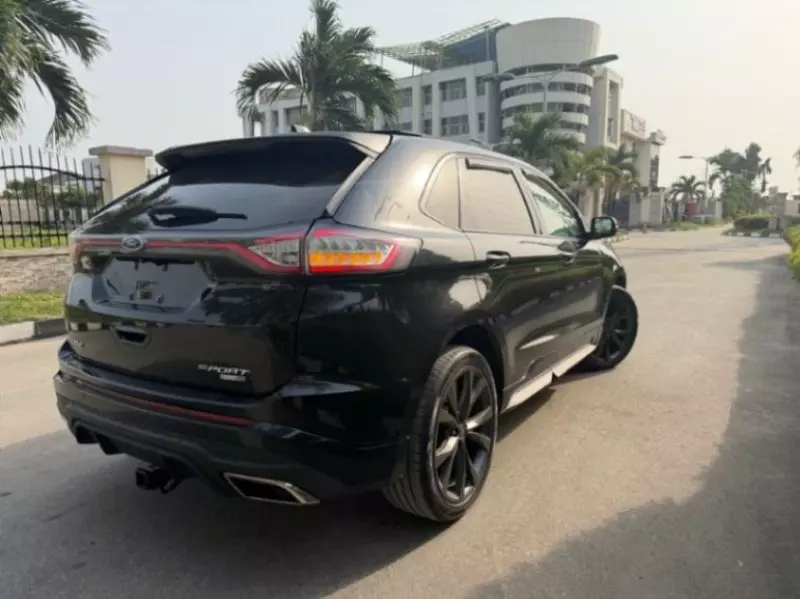 Ford Edge   - 2015