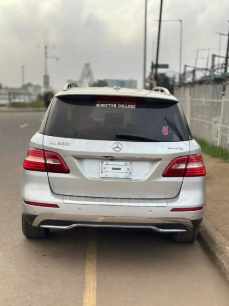 Mercedes-Benz ML-Class   - 2012