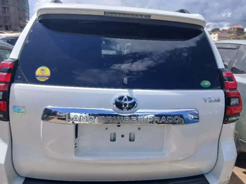 TOYOTA LANDCRUISER VXR   - 2019