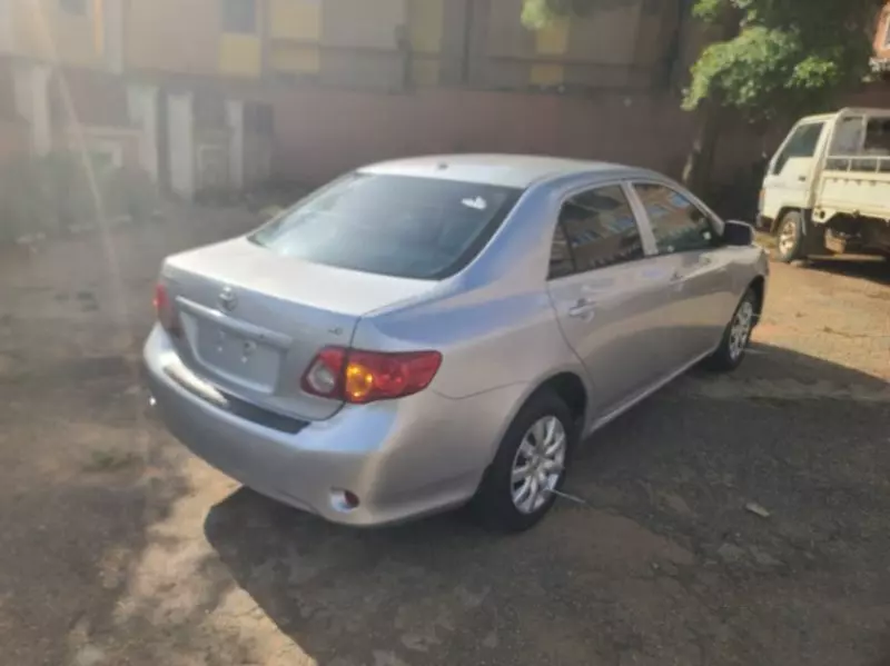 Toyota Corolla   - 2009