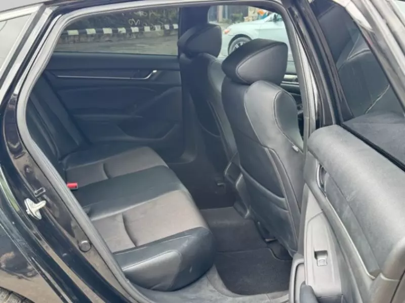 Honda Accord   - 2018