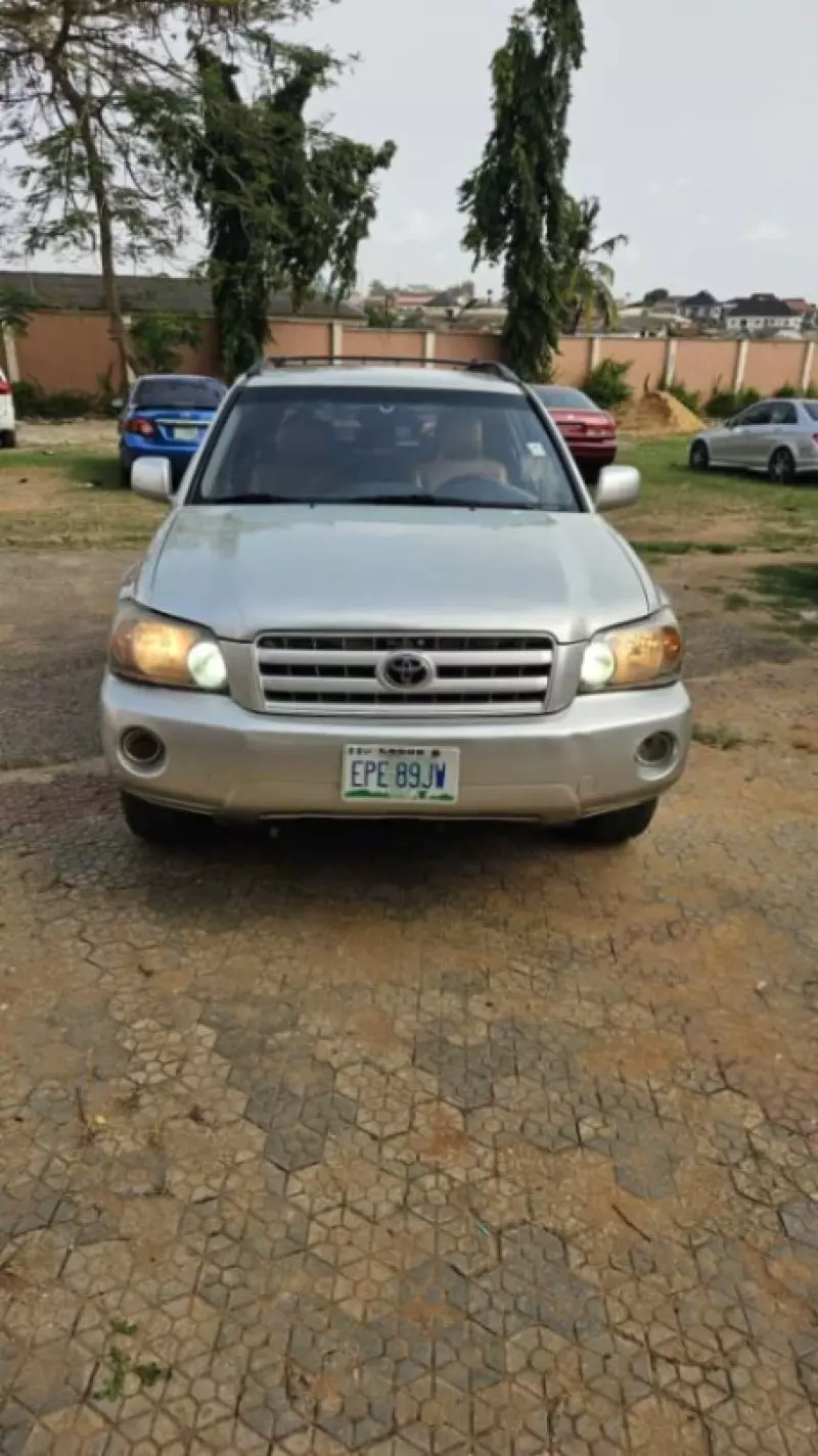 Toyota Highlander   - 2004