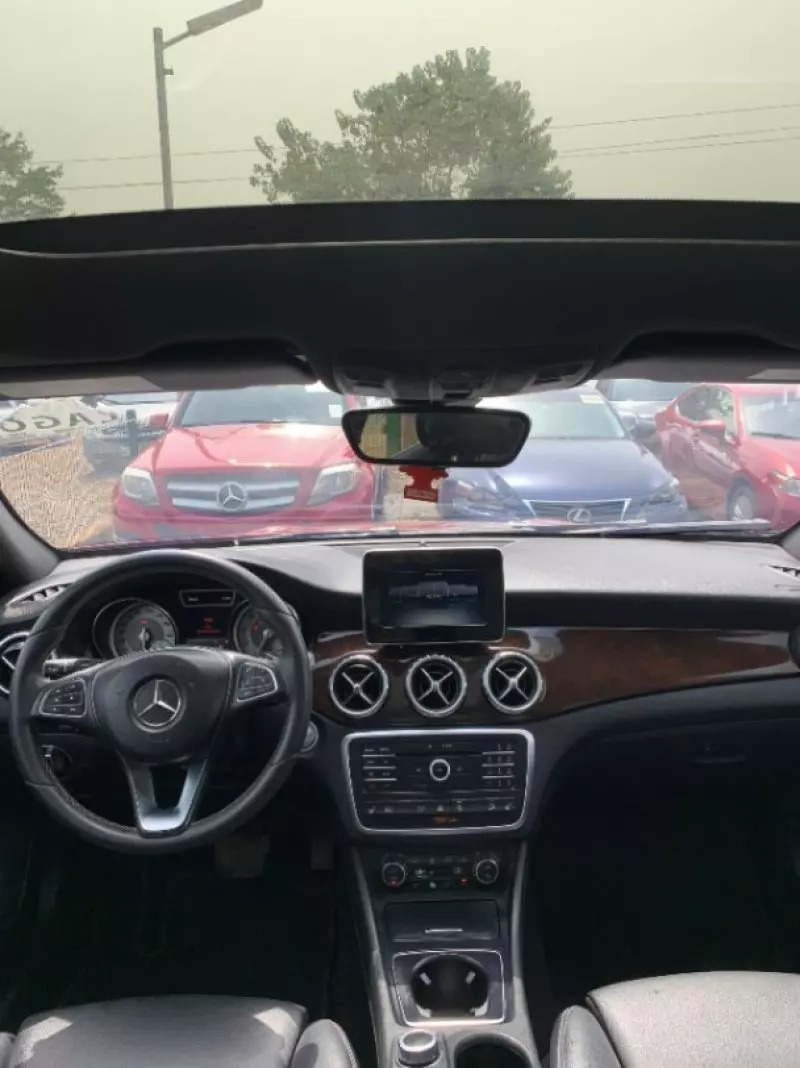 Mercedes-Benz GLA-Class   - 2017