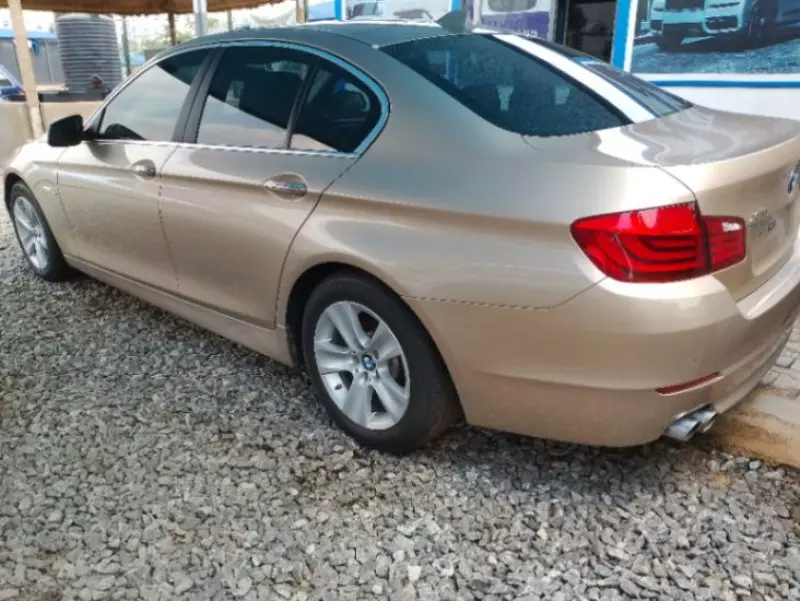 BMW 528i   - 2013