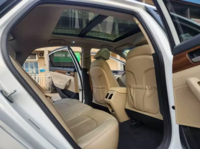 Hyundai Sonata   - 2016