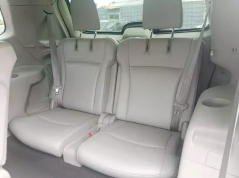 Toyota Highlander   - 2013