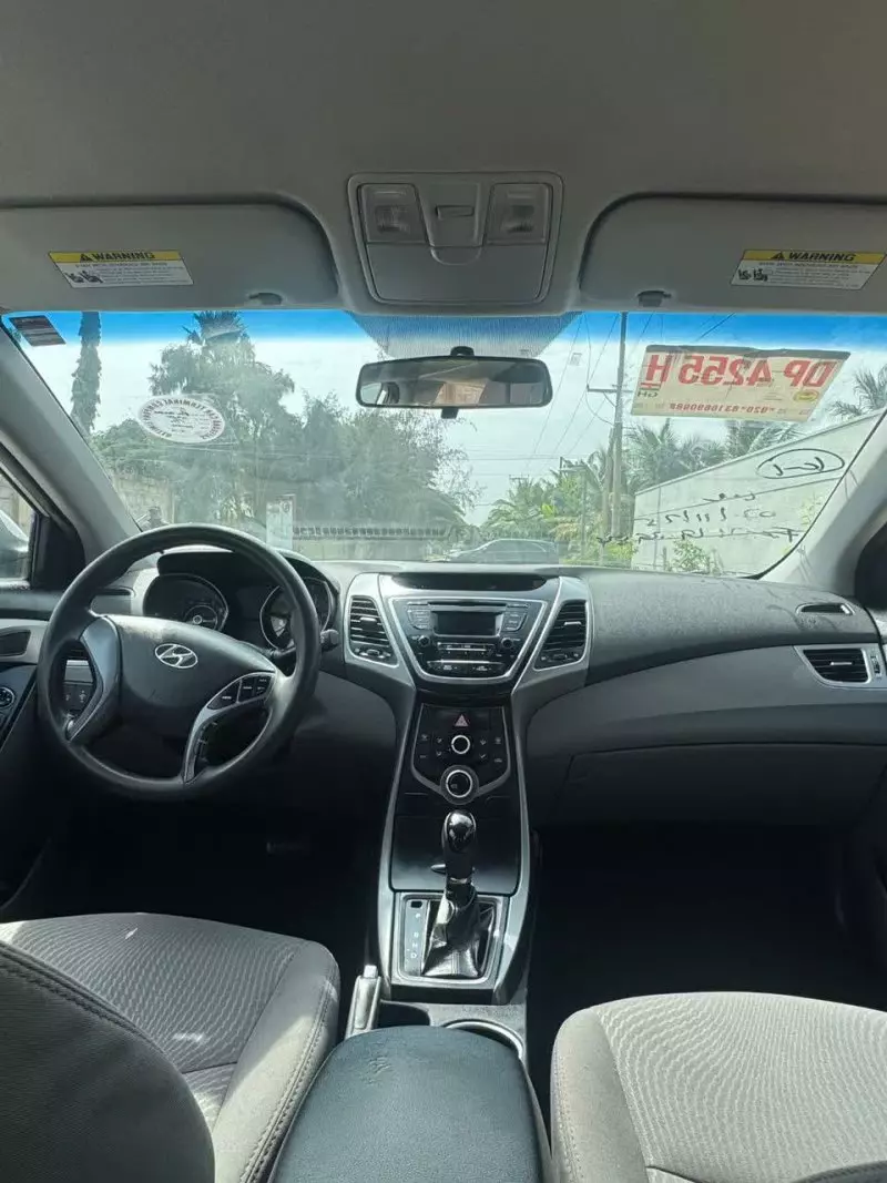 Hyundai Elantra   - 2016