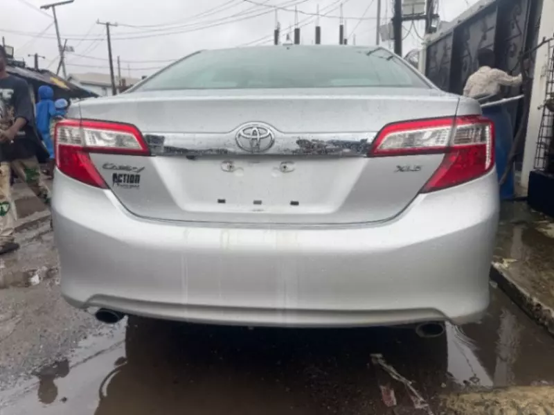 TOYOTA Camry - 2013