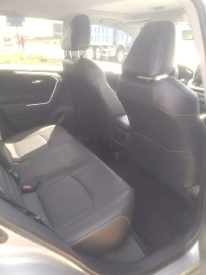 Toyota RAV 4   - 2019
