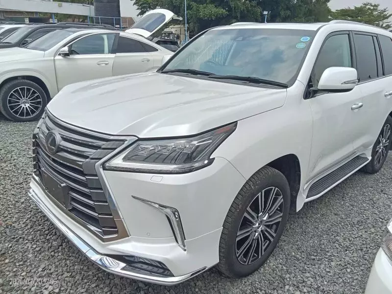 Lexus LX 570 - 2019
