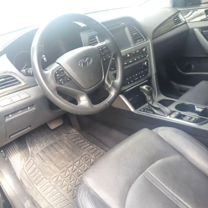 Hyundai Sonata   - 2016