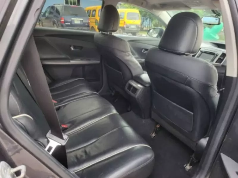 Toyota Venza   - 2013